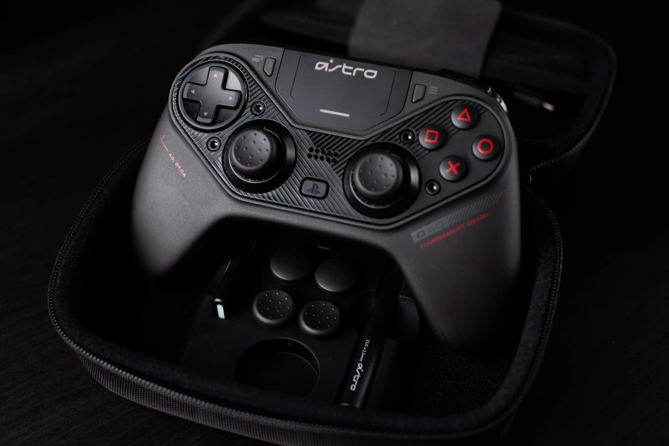 ASTRO Gaming C40 Tr Controller - PlayStation 4