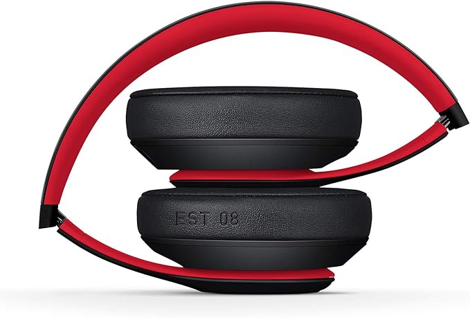 Beats Studio 3 in Defiant Black-Red